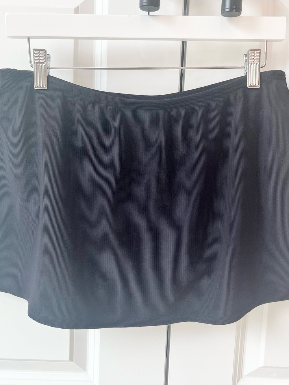 Lands' End Black Ribbed Swim Skirt Size 10